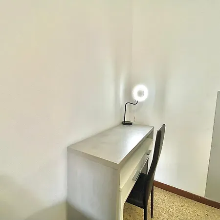 Moderno A Pochi Passi Dalla Metro